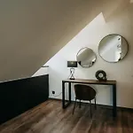 Lejlighedshotel Castle Lakes - Legnica