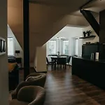 Castle Lakes - 3*