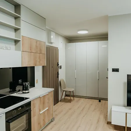 Aparthotel Castle Lakes - 3*