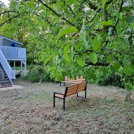 Castle Lakes - Апарт-отель