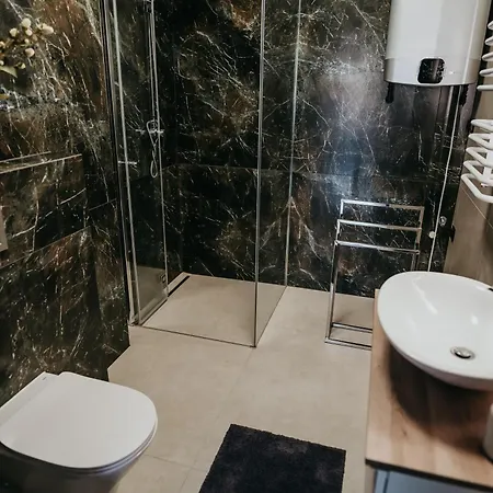 Castle Lakes - Aparthotel 3*