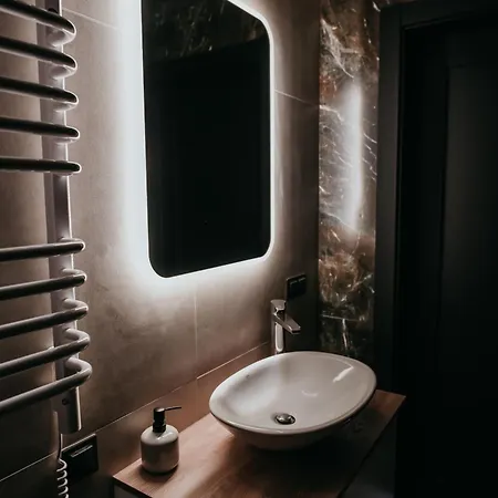 Hotel apartamentowy Castle Lakes - Legnica
