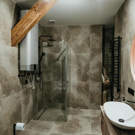 Castle Lakes - Hotel apartamentowy Legnica