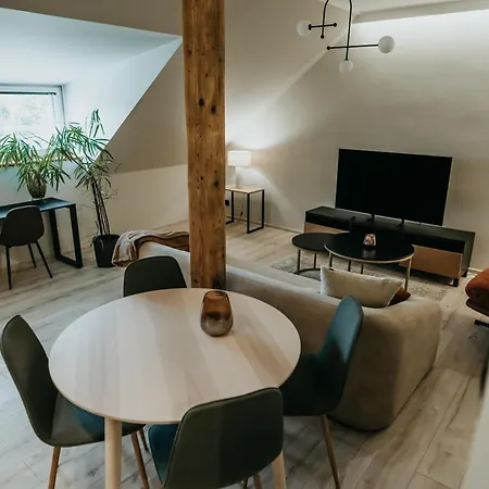 Aparthotel Castle Lakes - 3*