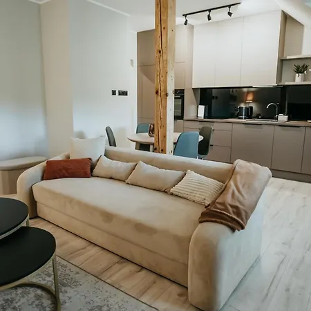 Hotel apartamentowy Castle Lakes - Legnica