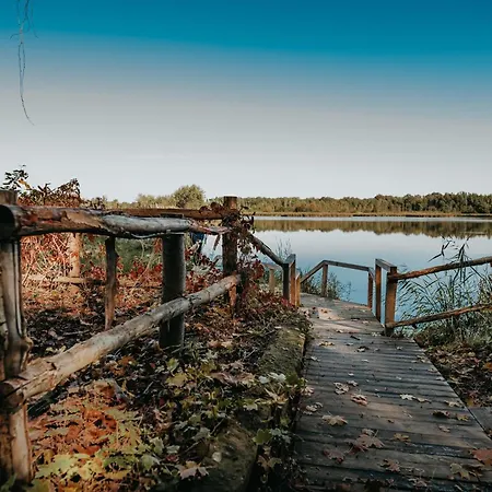 Castle Lakes - Hotel apartamentowy 3*