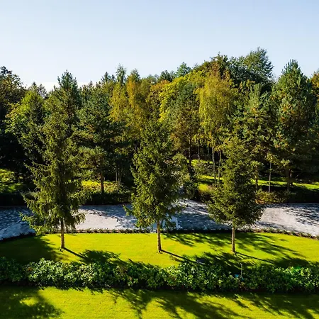Hotel apartamentowy Castle Lakes - 3*