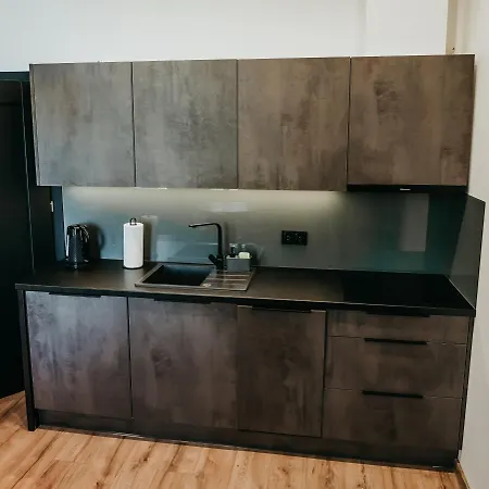 Aparthotel Castle Lakes -