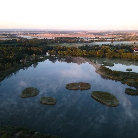 Castle Lakes - Hotel apartamentowy Legnica