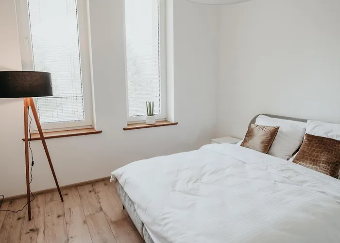 Aparthotel Castle Lakes -