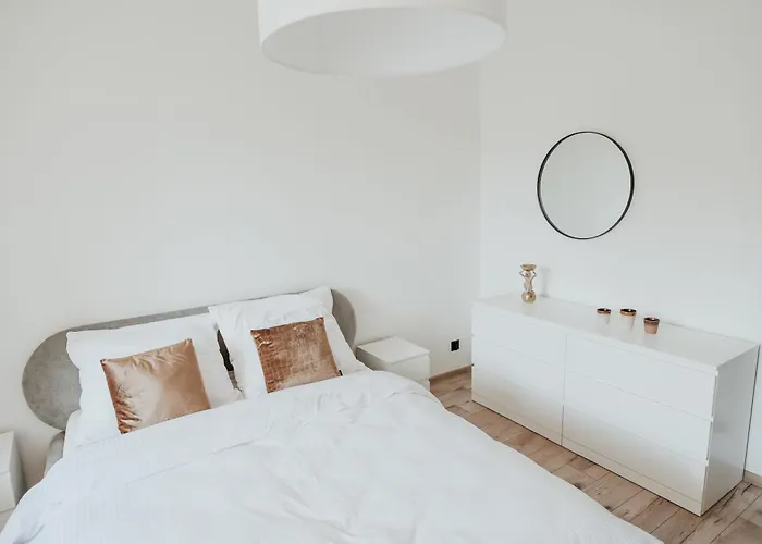 Castle Lakes - Aparthotel 3*