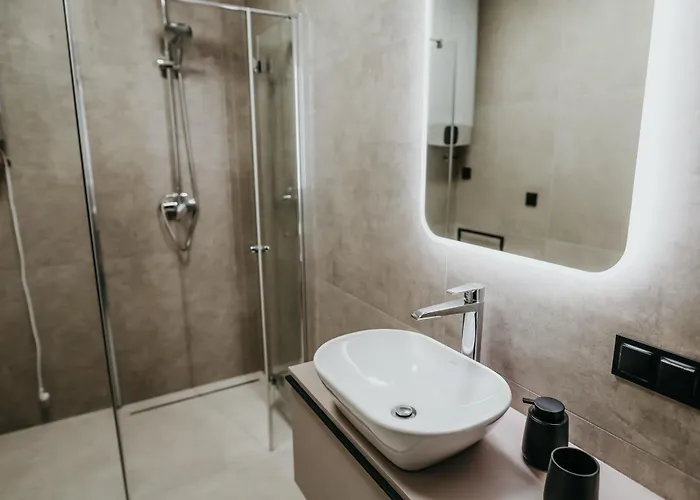 Aparthotel Castle Lakes - 3*