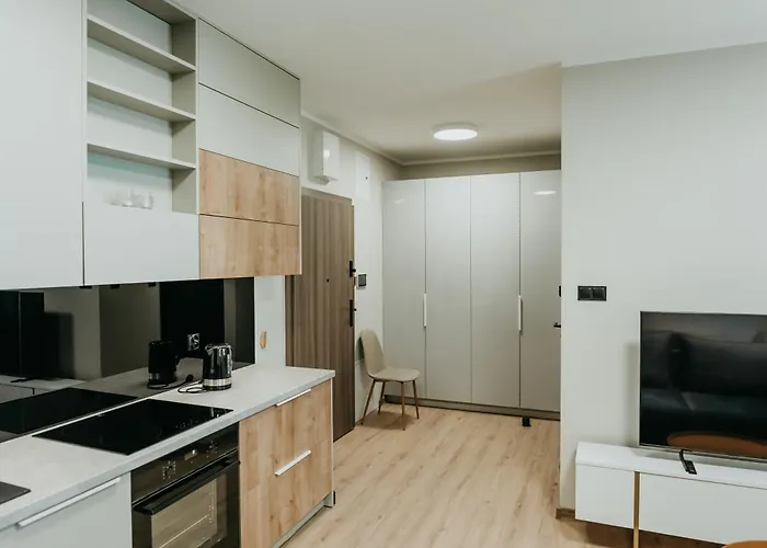 Aparthotel Castle Lakes - 3*