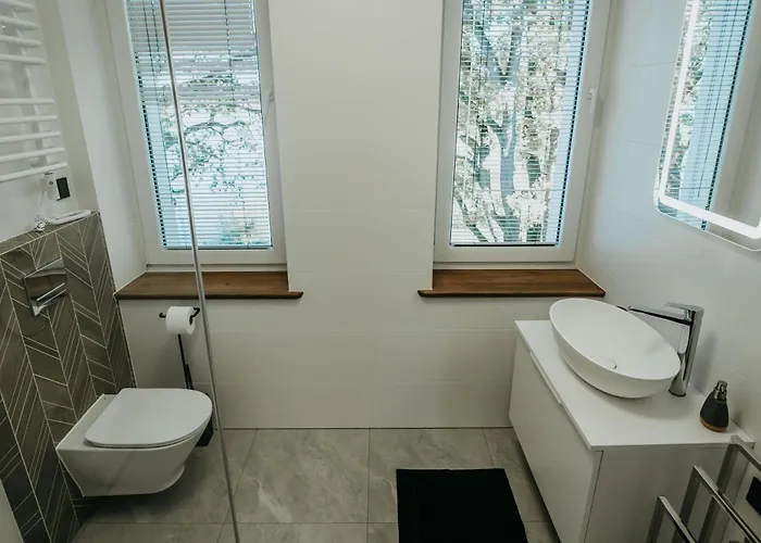 Castle Lakes - Aparthotel 3*