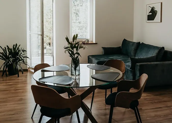 Aparthotel Castle Lakes -