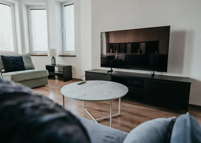 Castle Lakes - Aparthotel Legnica