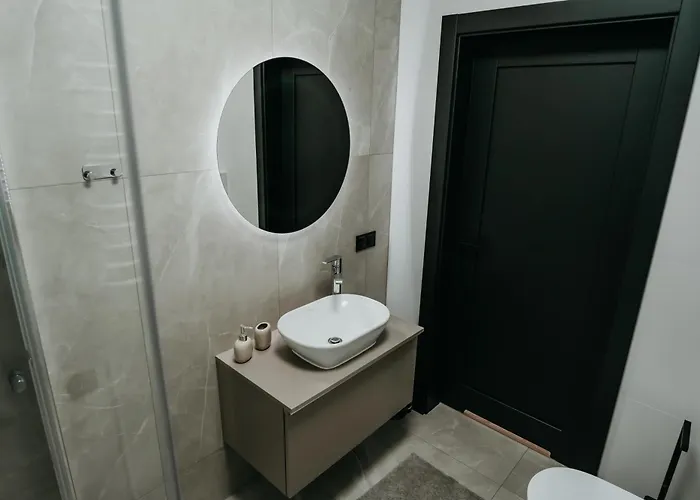 Aparthotel Castle Lakes - Legnica