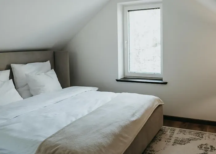 Aparthotel Castle Lakes -